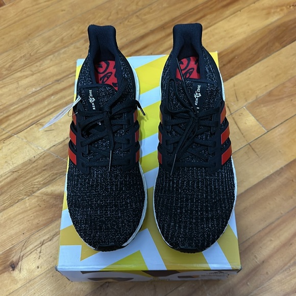 Adidas Ultraboost - Picture 2 of 5
